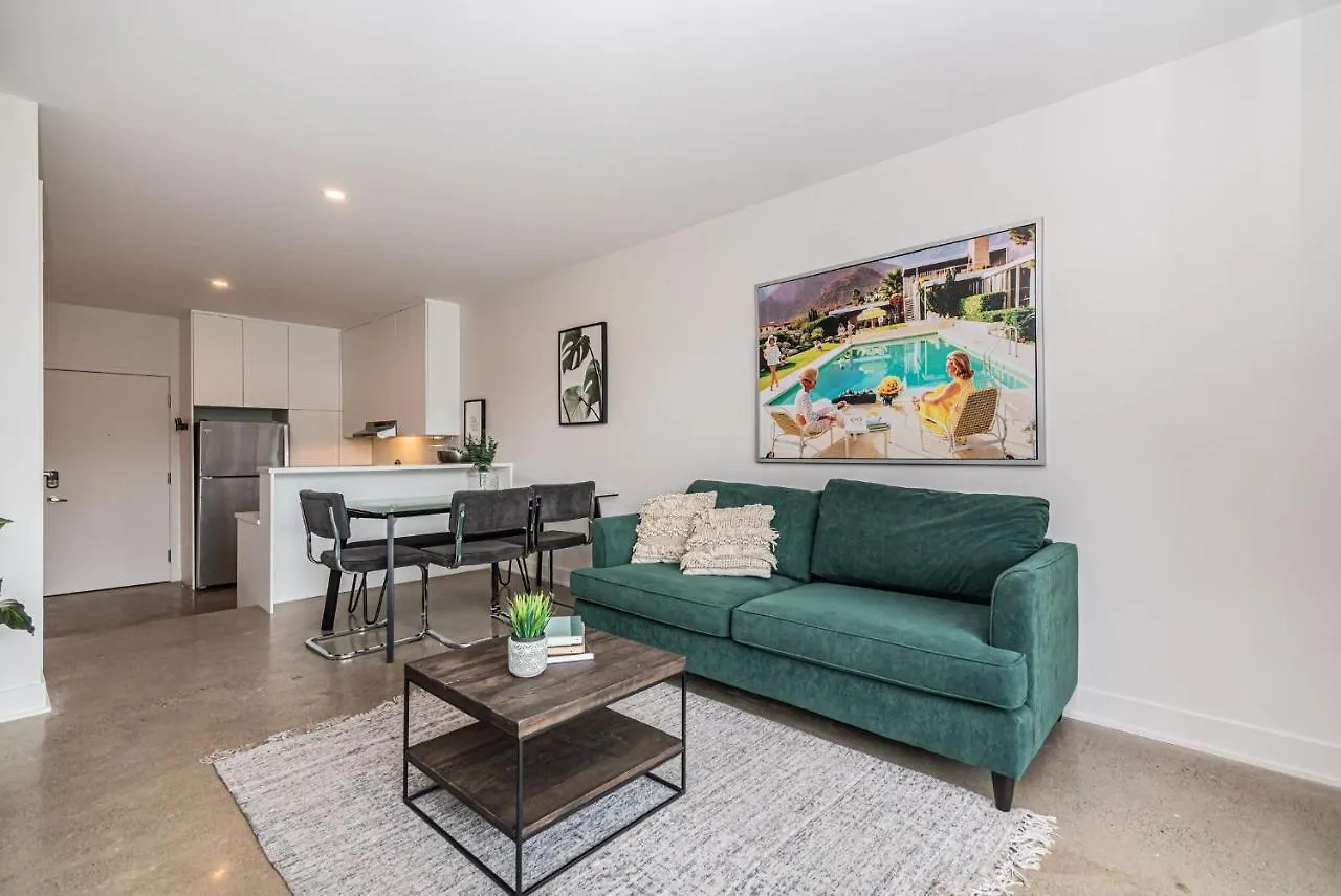Elegant & Perfectly Located By Atwater Market By Den Stays Montreal