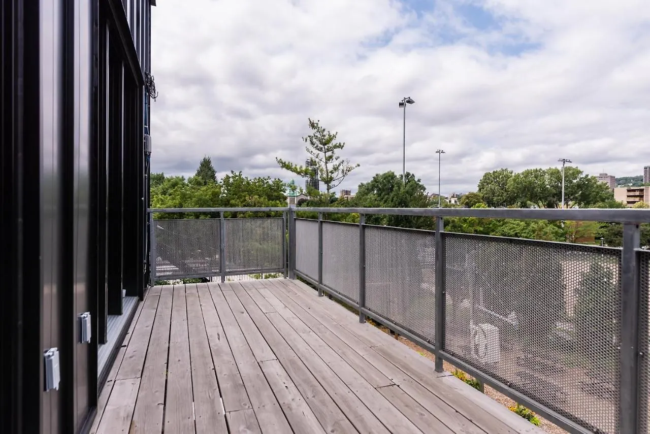 Elegant & Perfectly Located By Atwater Market By Den Stays Montreal 0*,