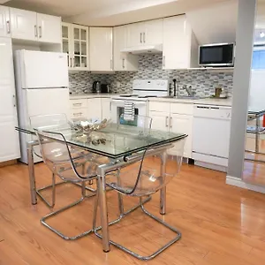 Apartment Free Parking - Great 1br Near Henri Bourassa Metro, Montreal